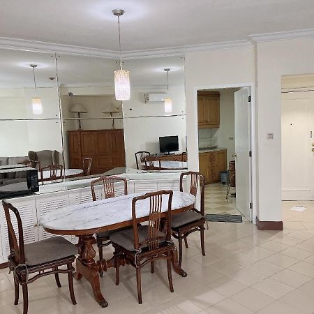 Batavia Hotel & Serviced Apartments Jakarta Buitenkant foto