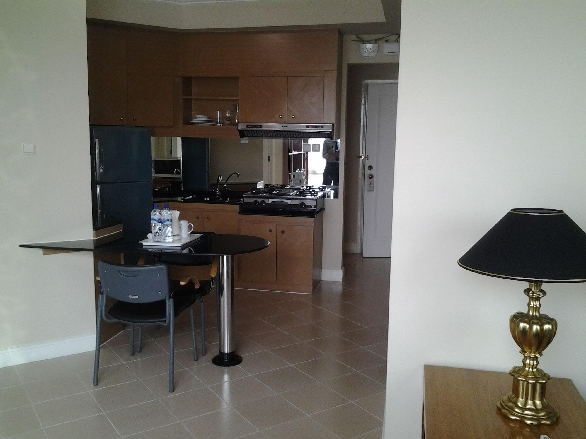 Batavia Hotel & Serviced Apartments Jakarta Buitenkant foto