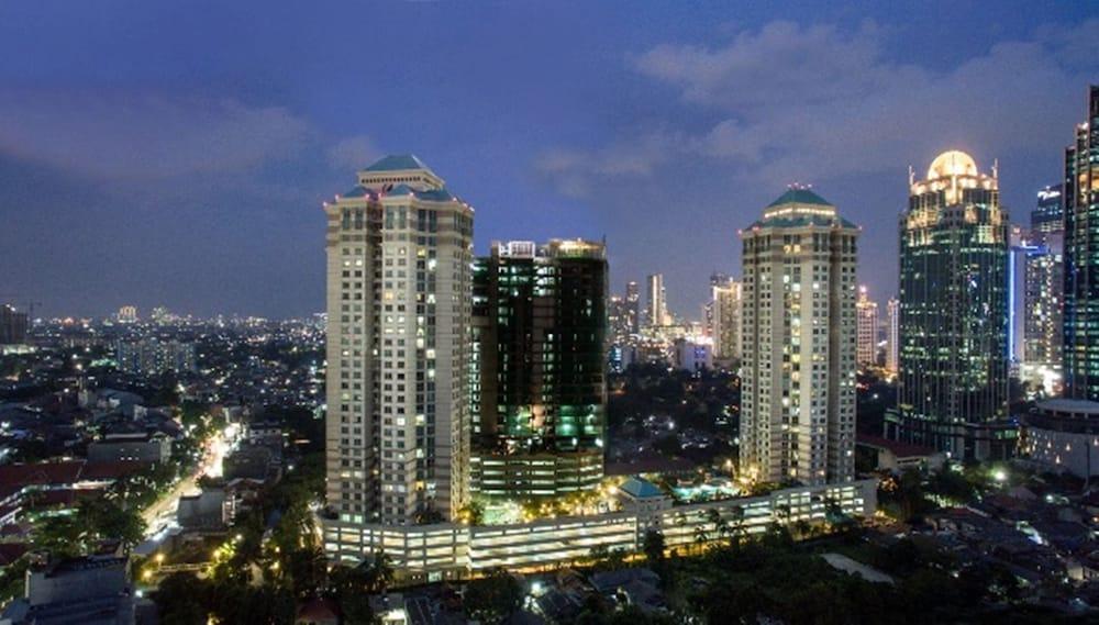 Batavia Hotel & Serviced Apartments Jakarta Buitenkant foto