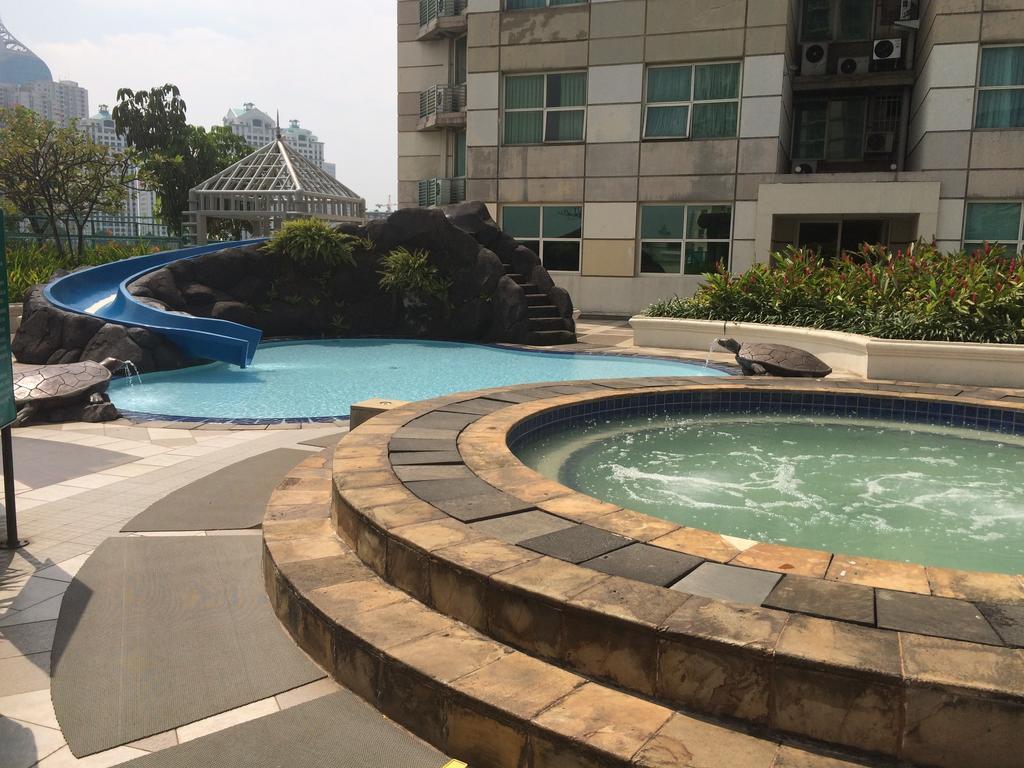 Batavia Hotel & Serviced Apartments Jakarta Buitenkant foto