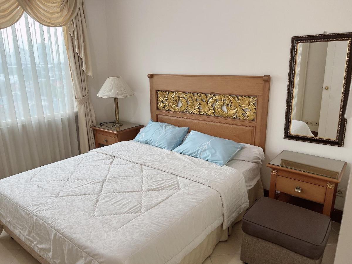 Batavia Hotel & Serviced Apartments Jakarta Buitenkant foto