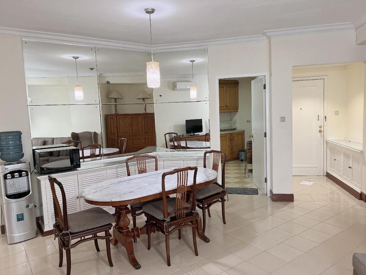 Batavia Hotel & Serviced Apartments Jakarta Buitenkant foto