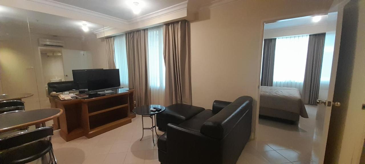 Batavia Hotel & Serviced Apartments Jakarta Buitenkant foto