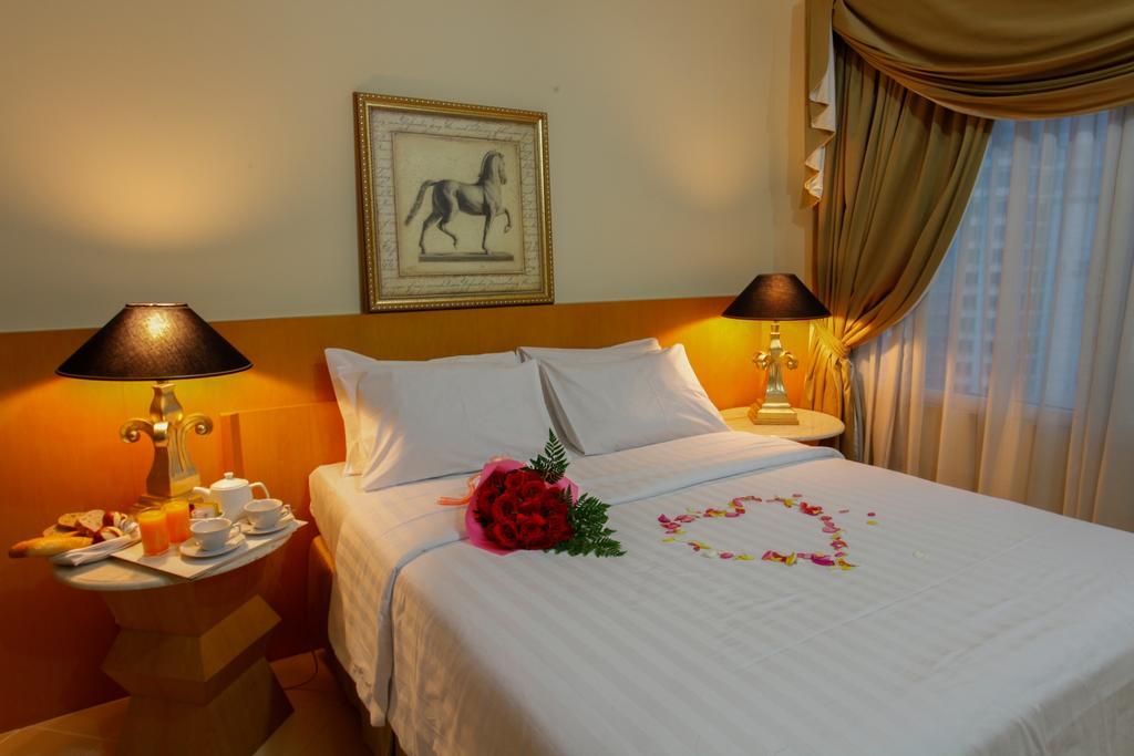 Batavia Hotel & Serviced Apartments Jakarta Buitenkant foto