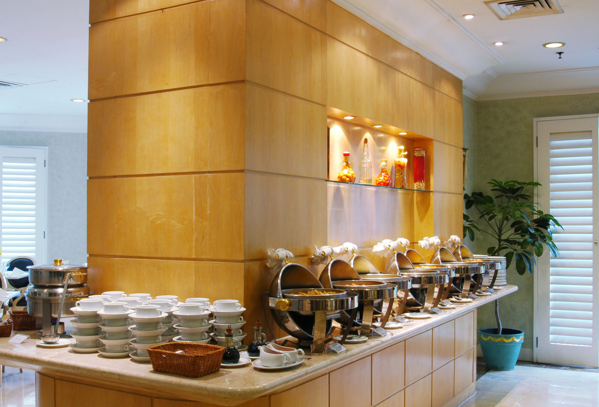 Batavia Hotel & Serviced Apartments Jakarta Buitenkant foto